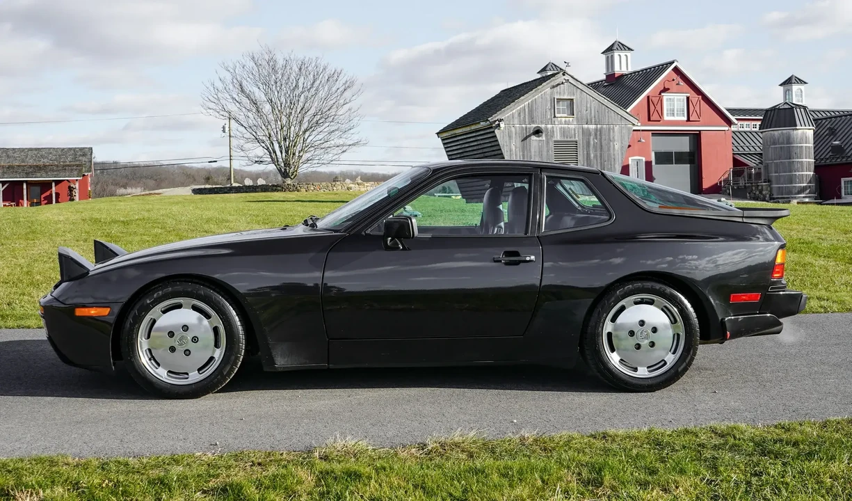 1988 Porsche 944 Turbo - Image 6 of 6