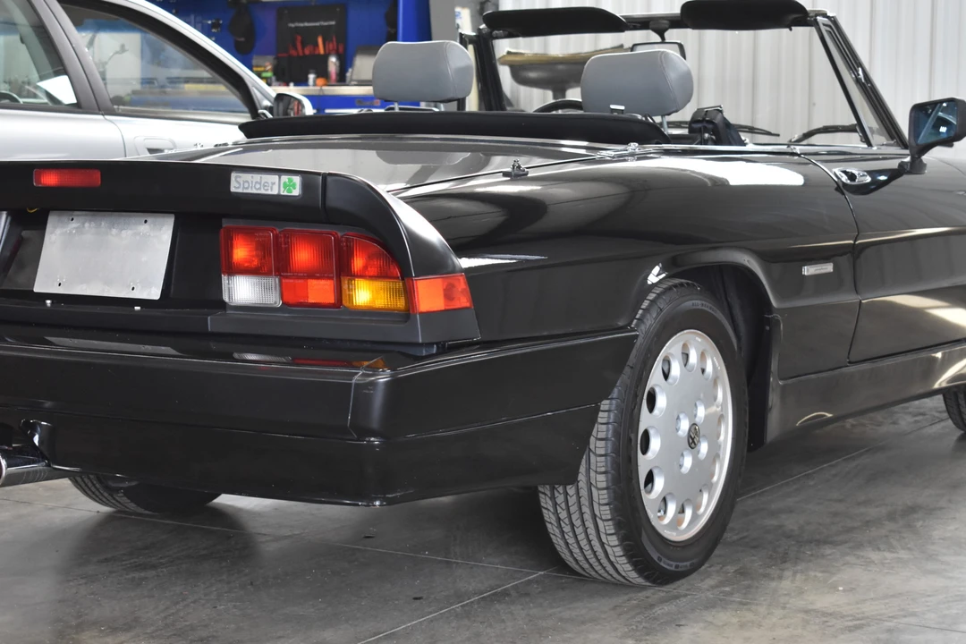 1989 Alfa Romeo Series 3 - Image 17 of 31