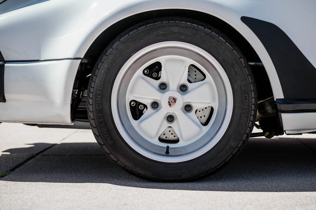 1989 Porsche 930 Turbo - Image 15 of 31