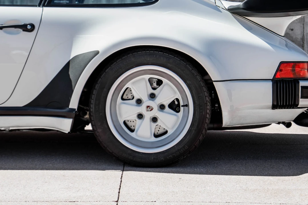 1989 Porsche 930 Turbo - Image 14 of 31