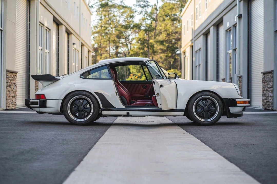 1989 Porsche 930 Turbo - Image 26 of 31