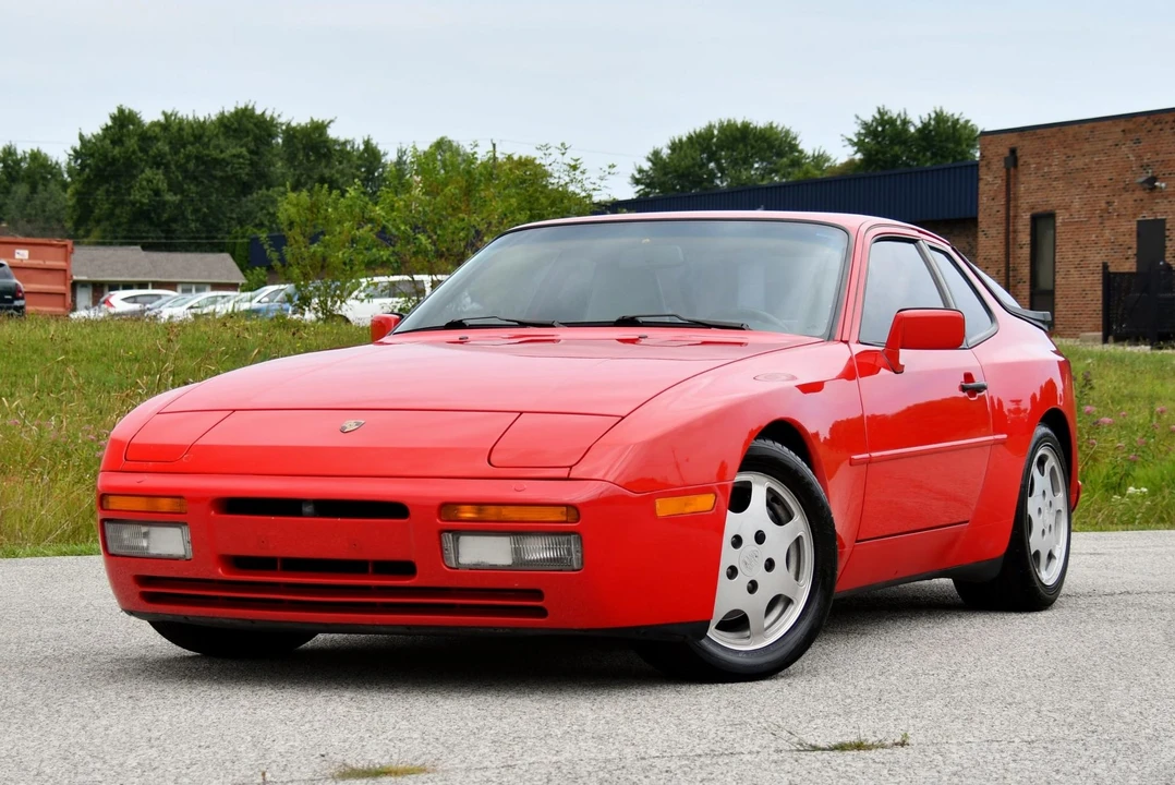 1989 Porsche 944 Turbo - Image 1 of 31