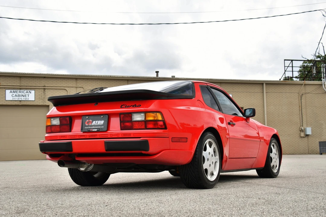 1989 Porsche 944 Turbo - Image 11 of 31