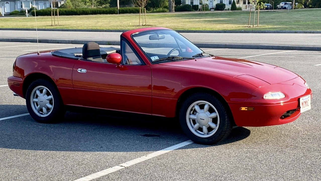 1990 Mazda NA MX-5 Miata - Image 2 of 31