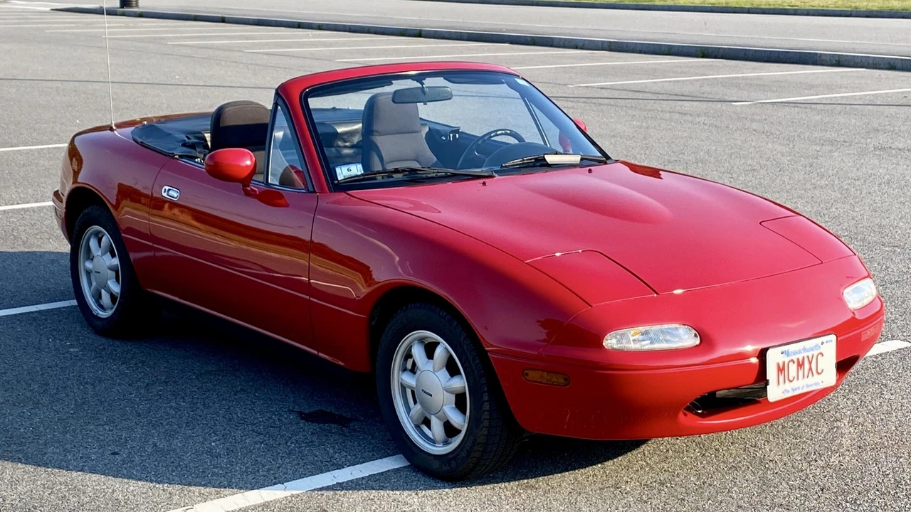 1990 Mazda NA MX-5 Miata - Image 3 of 31