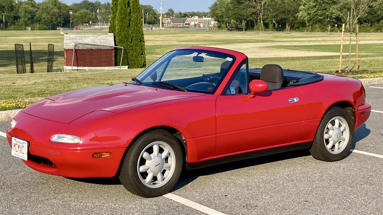 1990 Mazda NA MX-5 Miata - Image 4 of 31