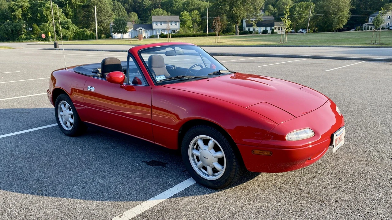 1990 Mazda NA MX-5 Miata - Image 12 of 31