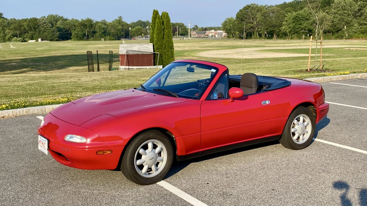 1990 Mazda NA MX-5 Miata - Image 15 of 31