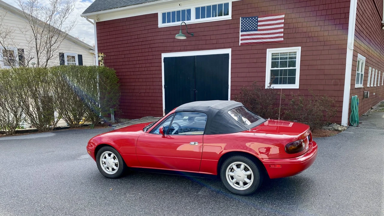 1990 Mazda NA MX-5 Miata - Image 17 of 31