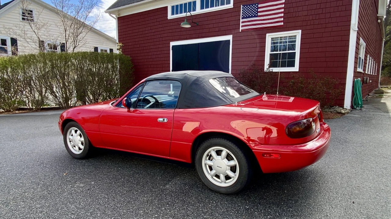 1990 Mazda NA MX-5 Miata - Image 18 of 31