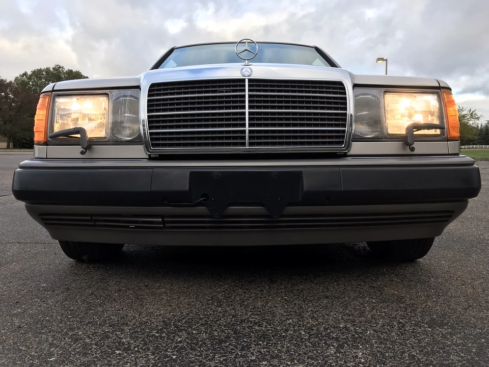 1990 Mercedes-Benz W124 E-Class - Image 18 of 31