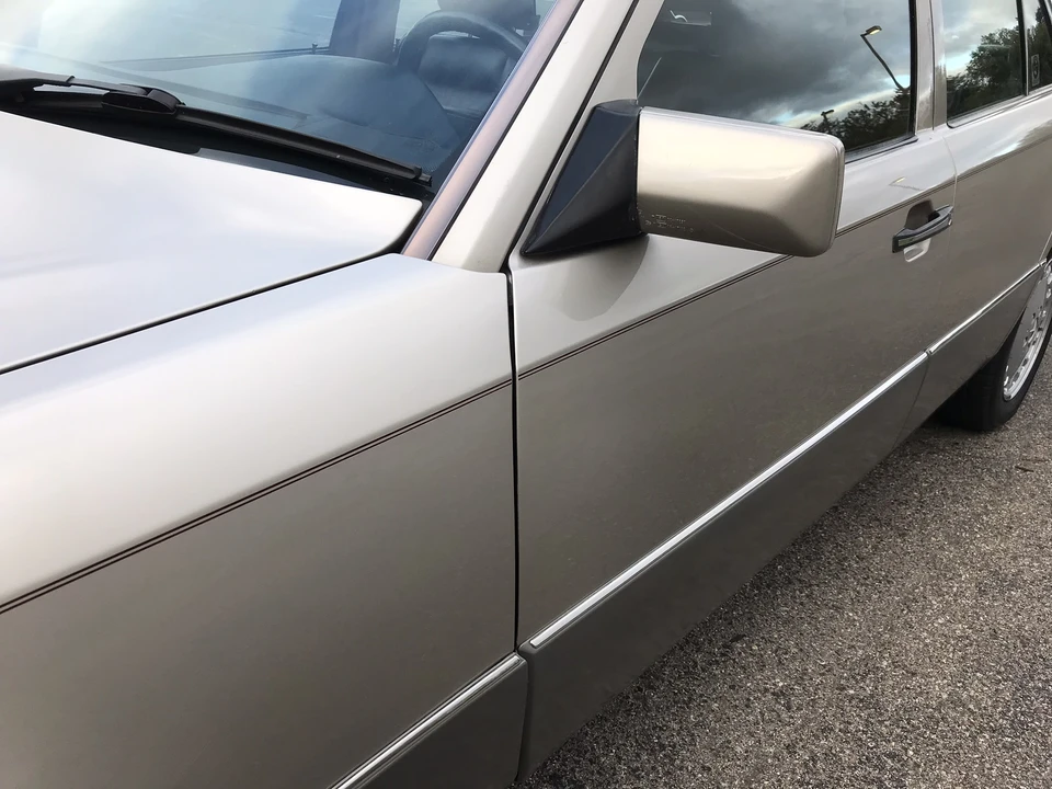 1990 Mercedes-Benz W124 E-Class - Image 30 of 31