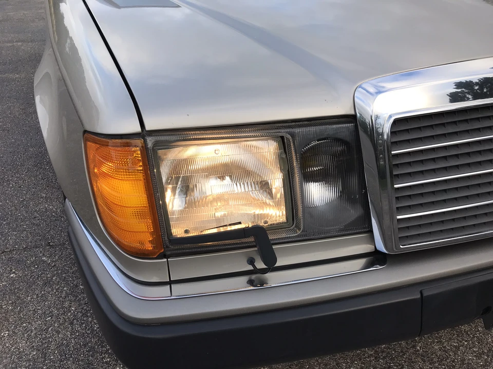 1990 Mercedes-Benz W124 E-Class - Image 21 of 31