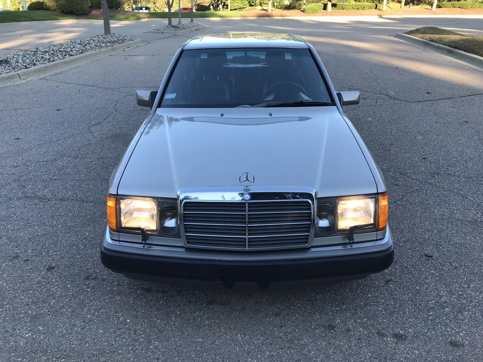 1990 Mercedes-Benz W124 E-Class - Image 3 of 31