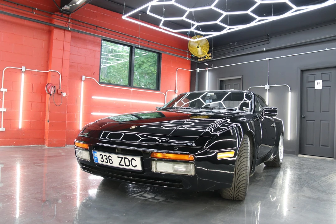 1990 Porsche 944 S2 - Image 14 of 31