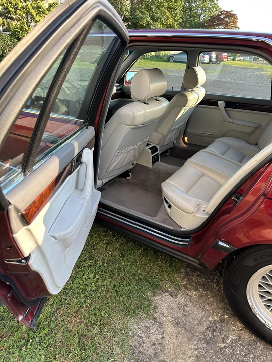 1991 BMW E32 7 Series - Image 29 of 31