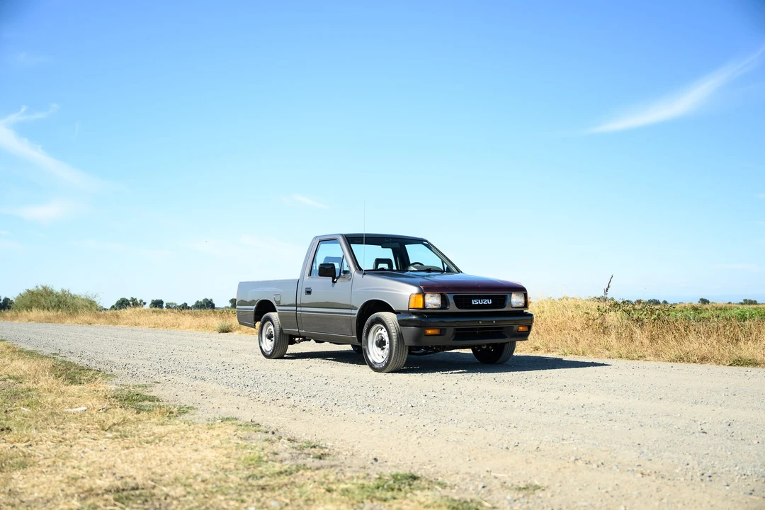1992 Isuzu - Image 13 of 31