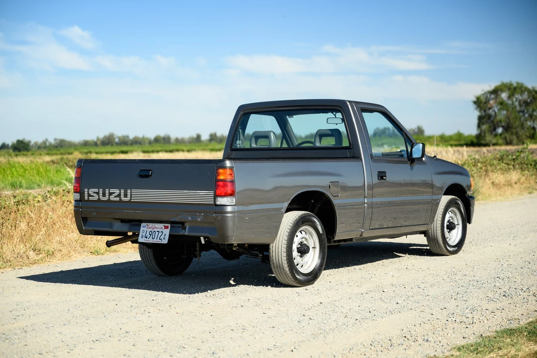 1992 Isuzu - Image 21 of 31