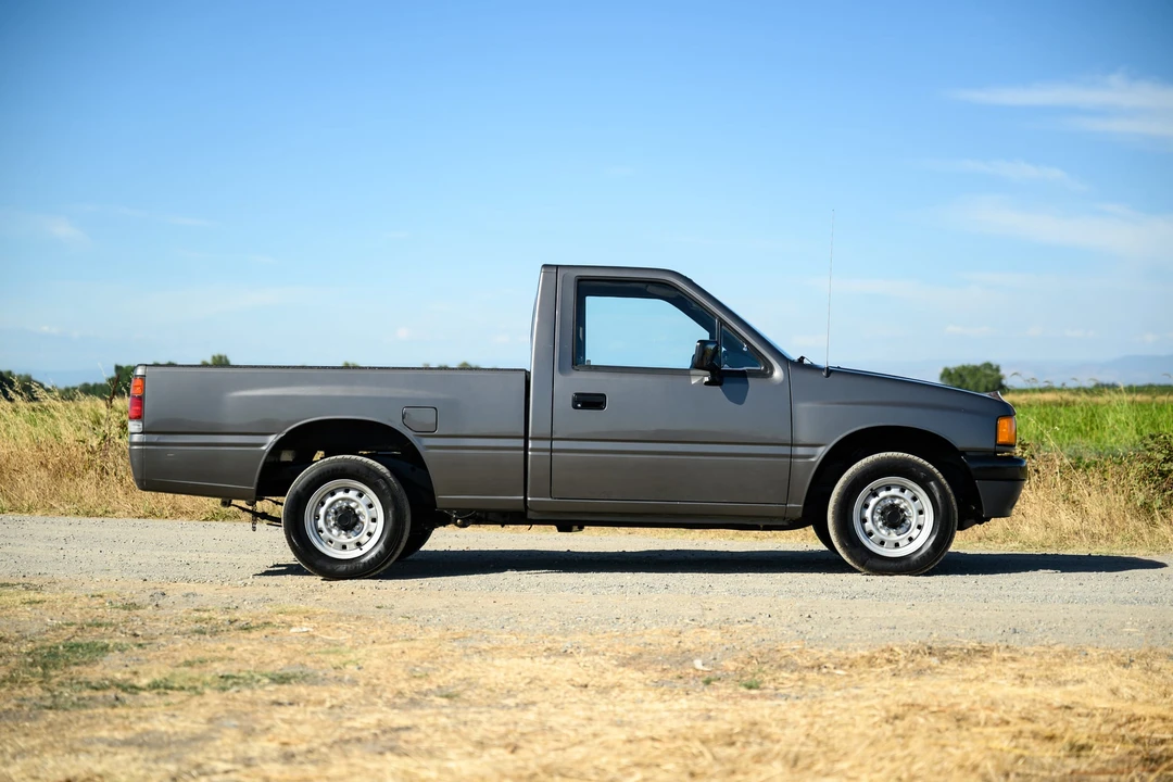 1992 Isuzu - Image 18 of 31