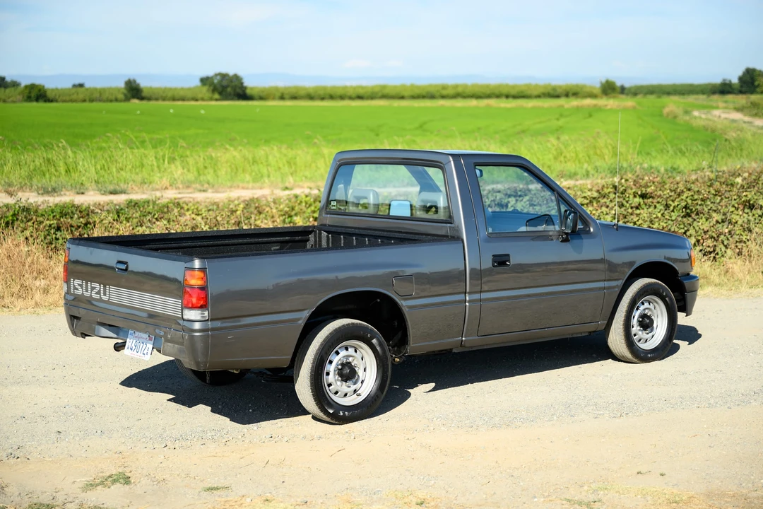1992 Isuzu - Image 19 of 31