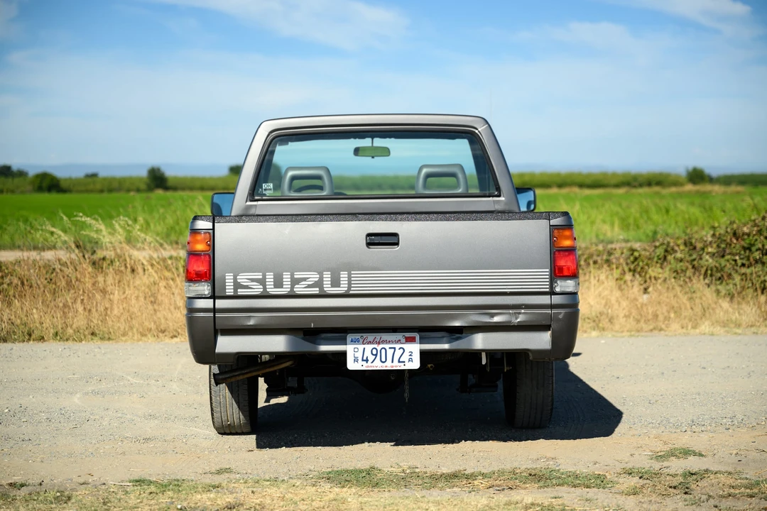 1992 Isuzu - Image 26 of 31