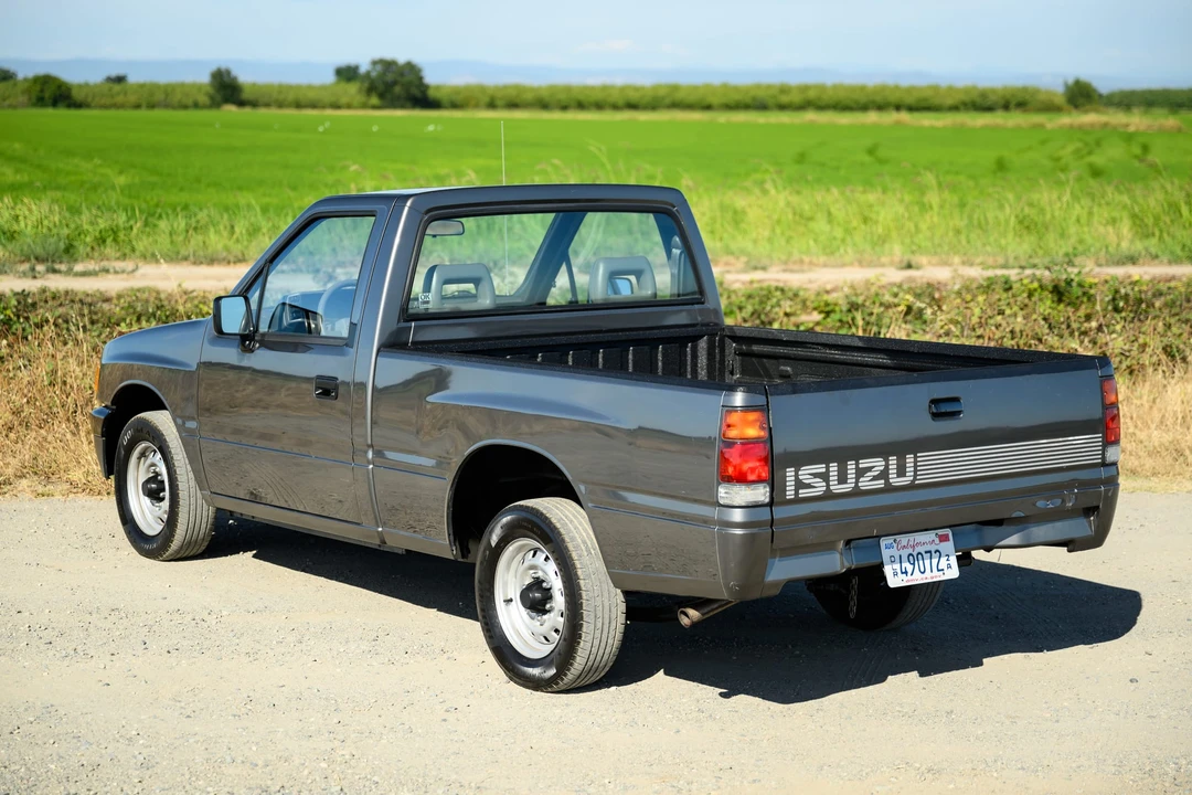 1992 Isuzu - Image 29 of 31