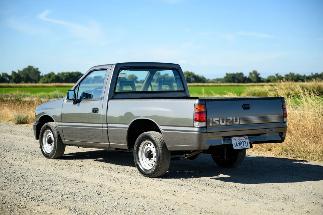 1992 Isuzu - Image 30 of 31