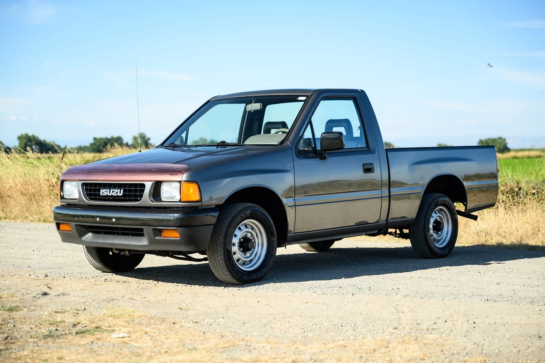 1992 Isuzu - Image 4 of 31