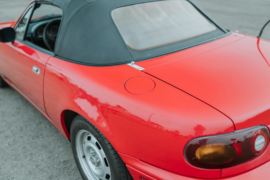1992 Mazda NA MX-5 Miata - Image 18 of 31