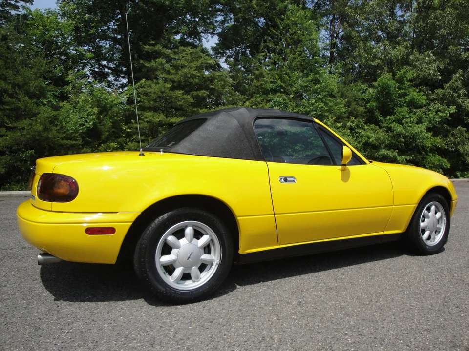 1992 Mazda NA MX-5 Miata - Image 28 of 31
