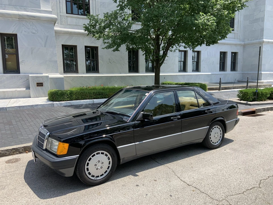 1992 Mercedes-Benz 190E - Image 4 of 31