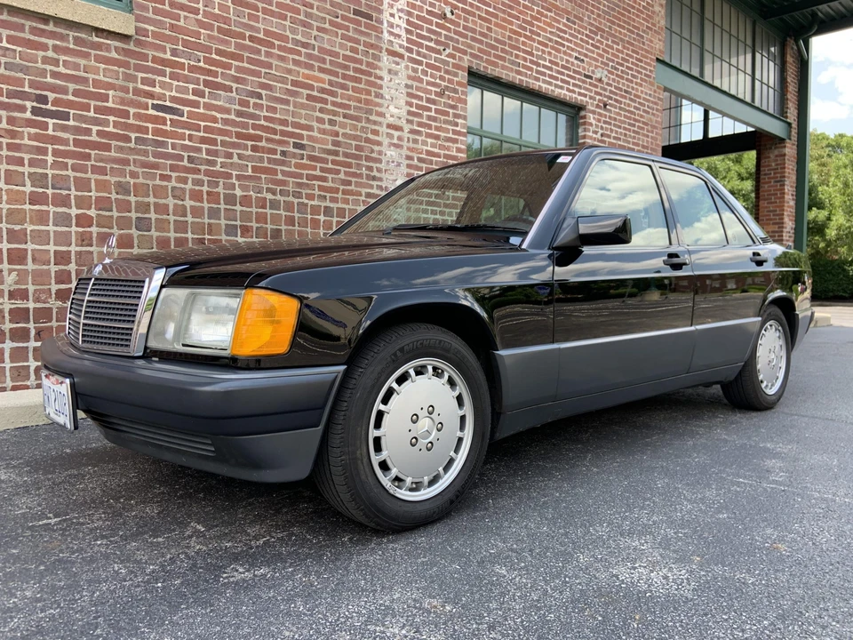 1992 Mercedes-Benz 190E - Image 3 of 31