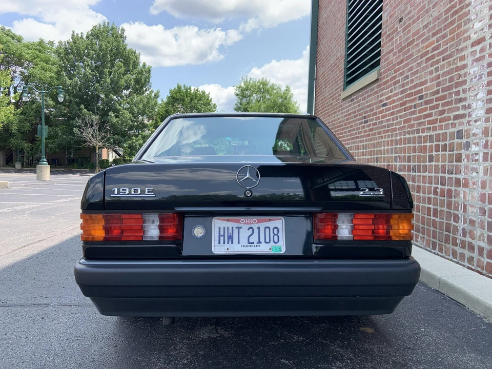1992 Mercedes-Benz 190E - Image 14 of 31