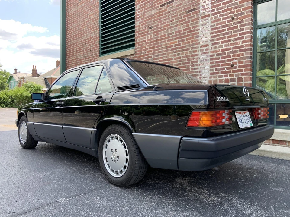 1992 Mercedes-Benz 190E - Image 15 of 31