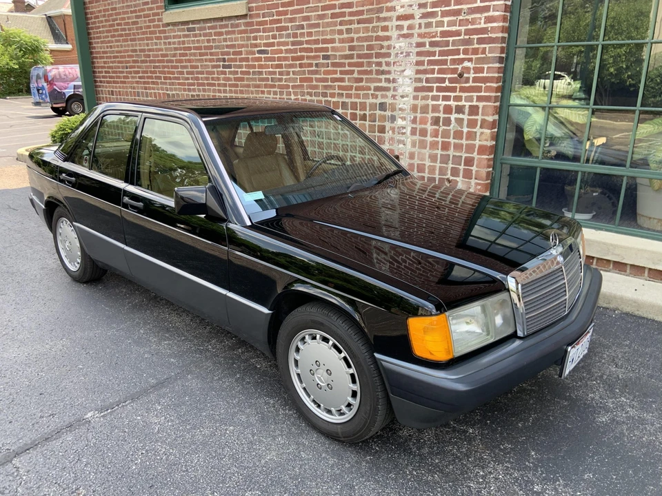 1992 Mercedes-Benz 190E - Image 7 of 31