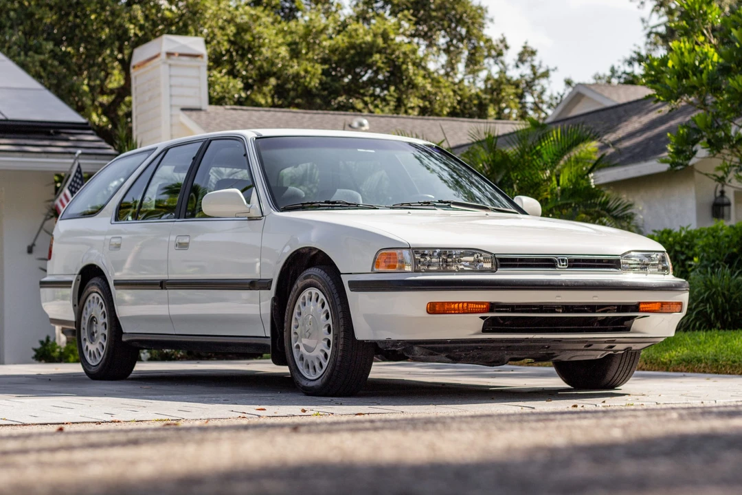 1993 Honda Accord 4th Gen - Image 2 of 31