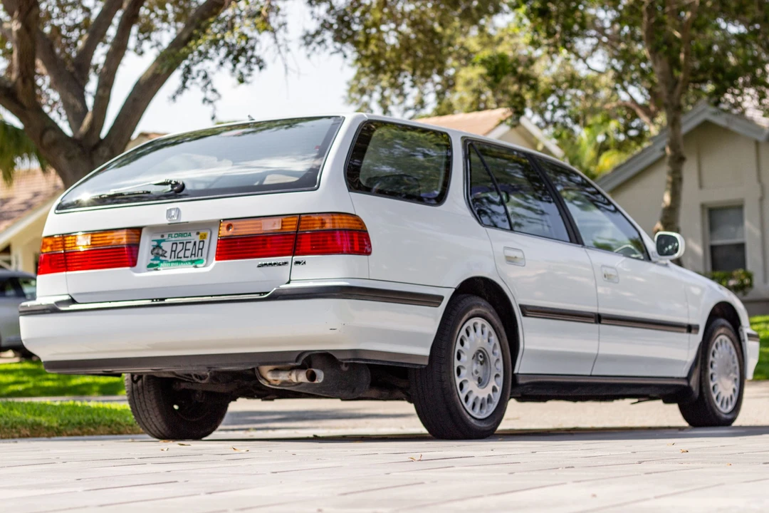 1993 Honda Accord 4th Gen - Image 9 of 31