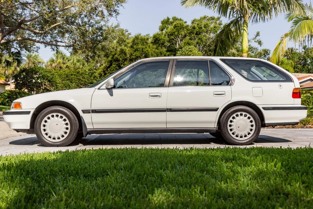 1993 Honda Accord 4th Gen - Image 4 of 31