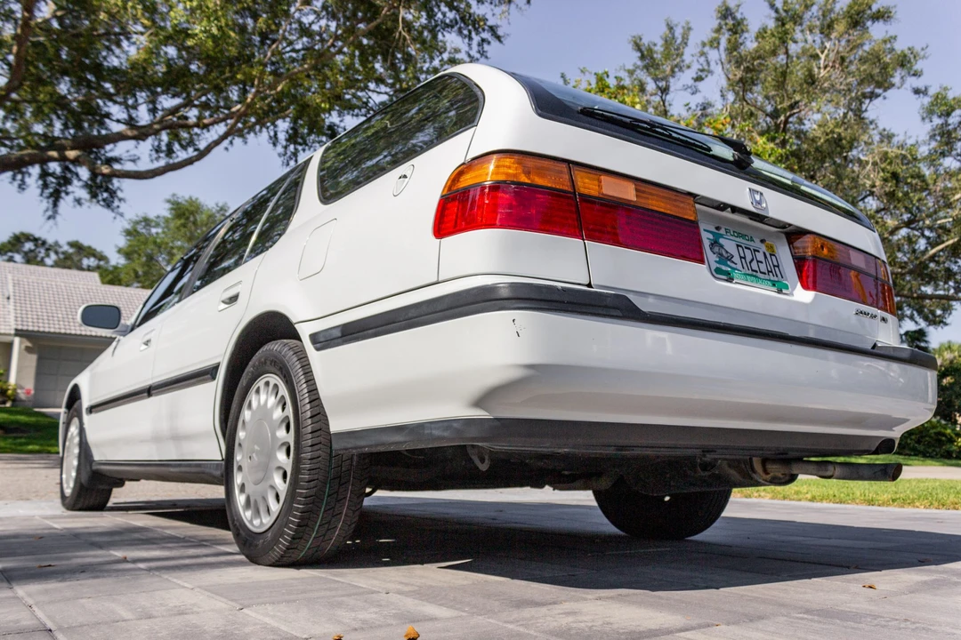1993 Honda Accord 4th Gen - Image 6 of 31