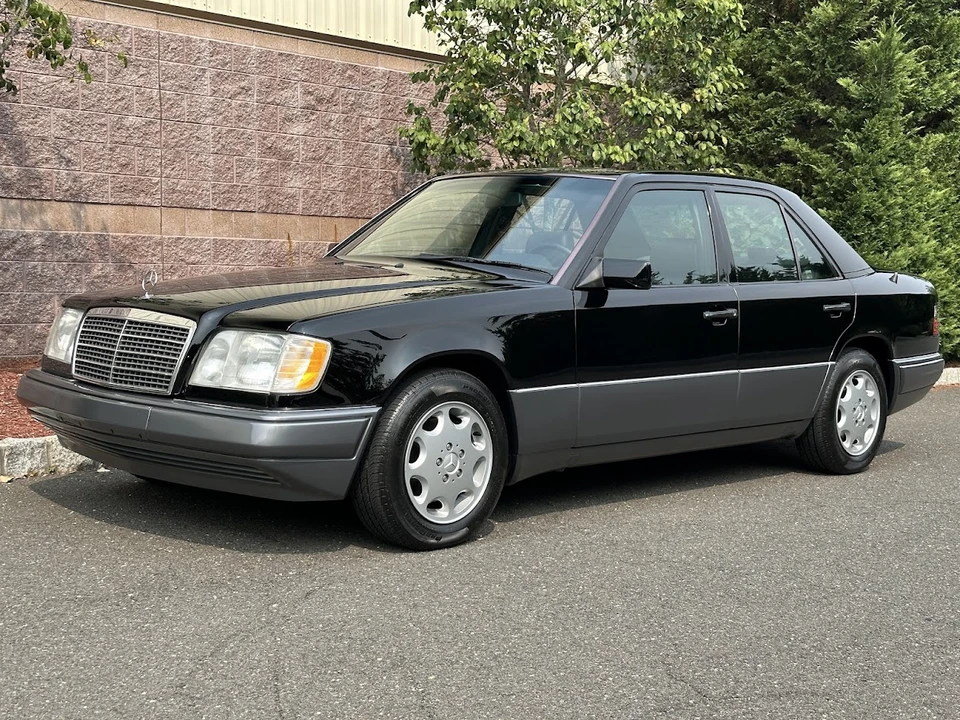 1994 Mercedes-Benz W124 E-Class - Image 4 of 31