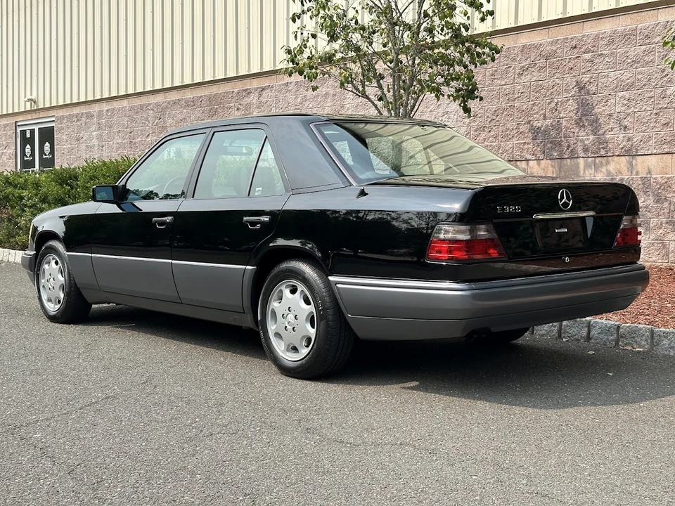 1994 Mercedes-Benz W124 E-Class - Image 22 of 31