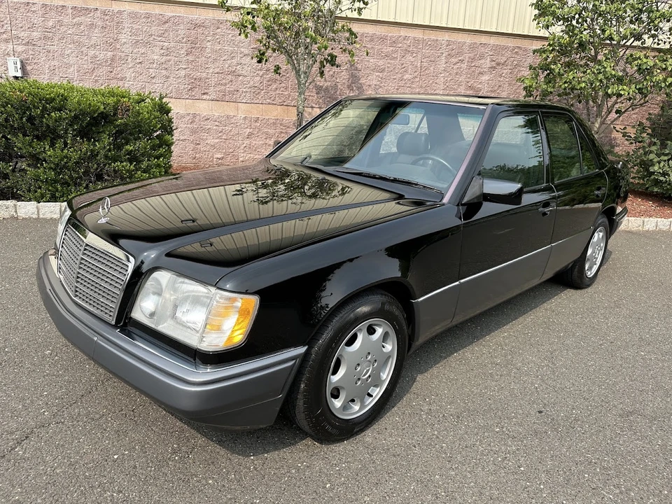 1994 Mercedes-Benz W124 E-Class - Image 30 of 31