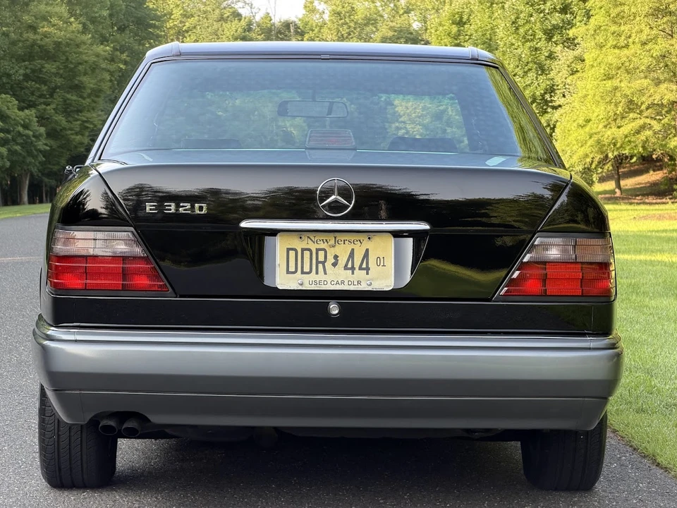1994 Mercedes-Benz W124 E-Class - Image 26 of 31