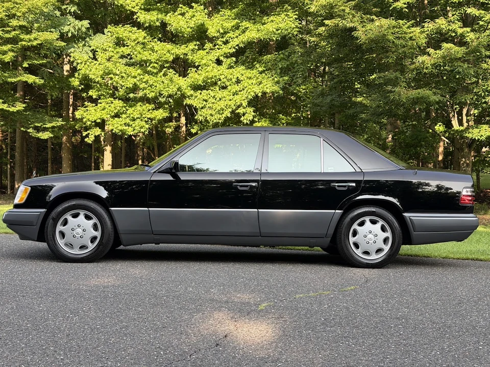 1994 Mercedes-Benz W124 E-Class - Image 30 of 31
