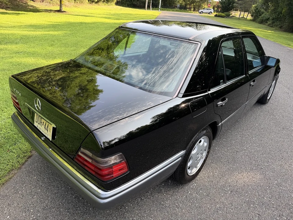 1994 Mercedes-Benz W124 E-Class - Image 25 of 31