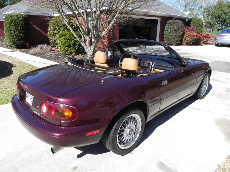 1995 Mazda NA MX-5 Miata - Image 6 of 31