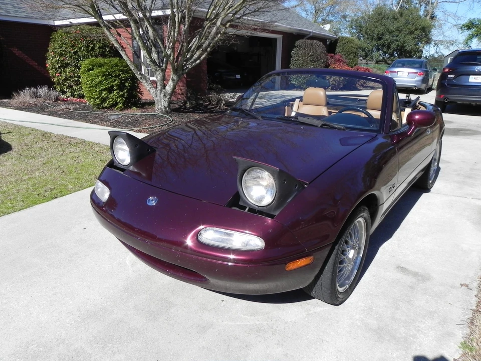 1995 Mazda NA MX-5 Miata - Image 2 of 31