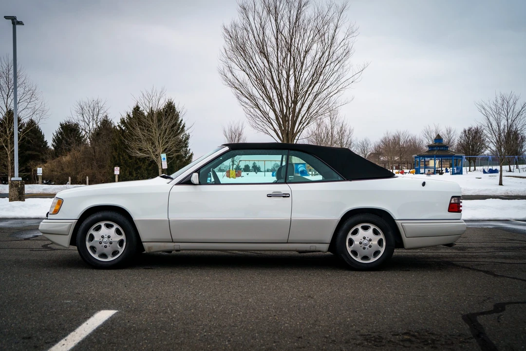 1995 Mercedes-Benz W124 E-Class - Image 4 of 31