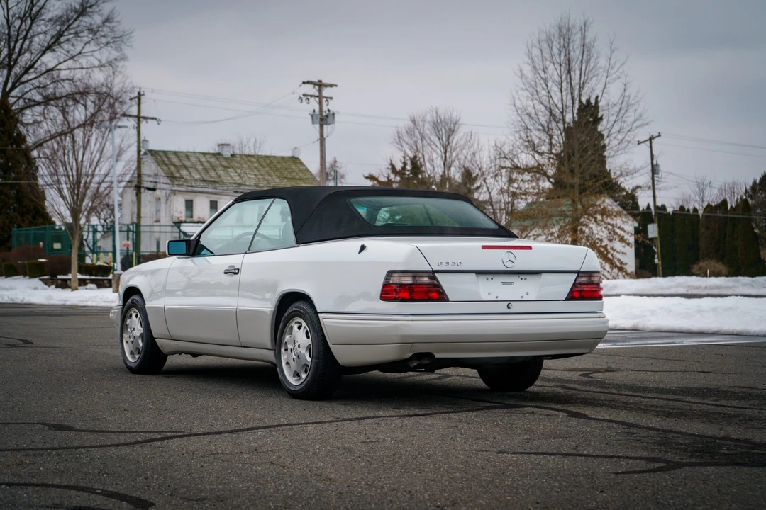 1995 Mercedes-Benz W124 E-Class - Image 6 of 31
