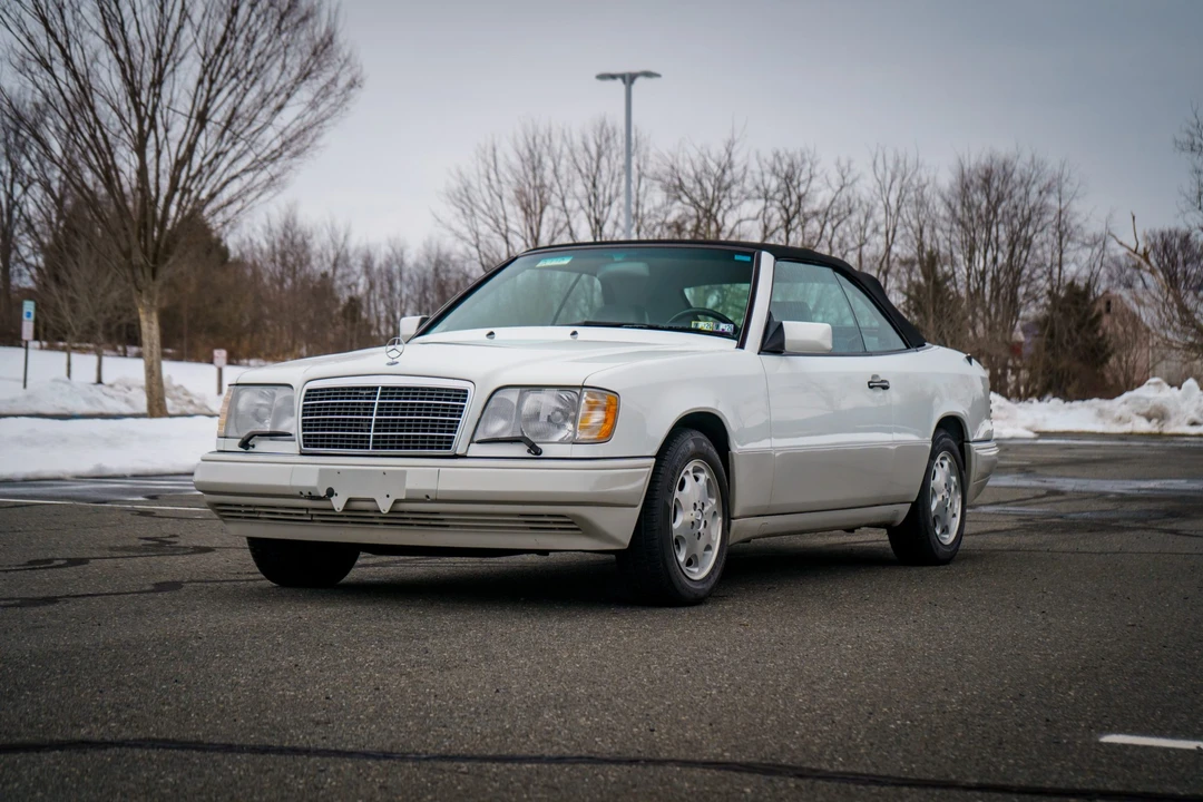 1995 Mercedes-Benz W124 E-Class - Image 2 of 31